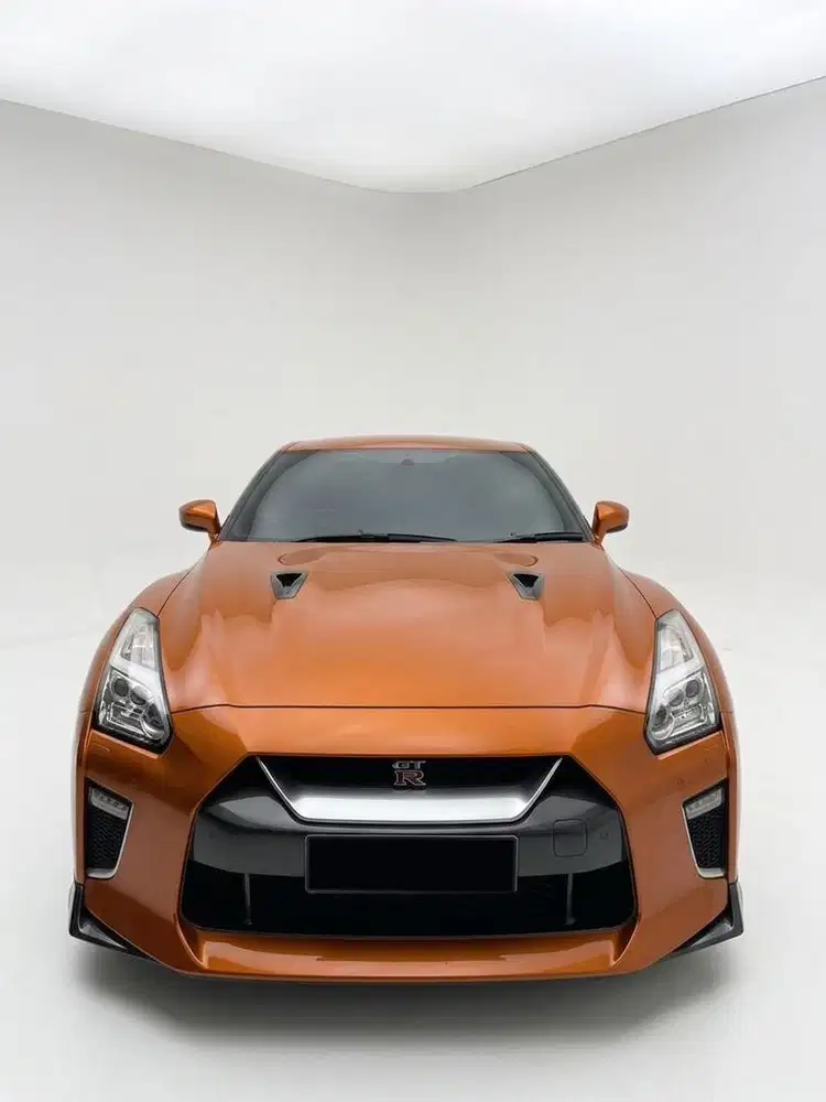NISSAN GT-R 3.8 RECARO EDITION 2021 – KATSURA ORANGE ON BLACK