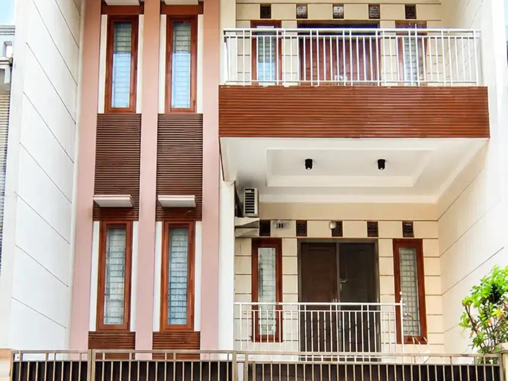 Rumah Pademangan 4LT 7x13 92m2 4KT Semi Furnished SHM Bisa KPR