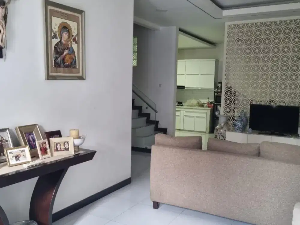 Dijual Rumah 2 lantai bagus dan siap huni di Sunter STS, Jakut