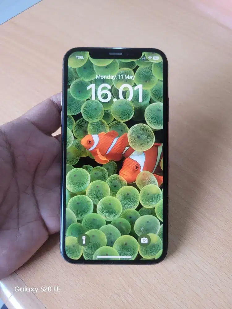 Iphone XS 256 gold inter sinyal aman