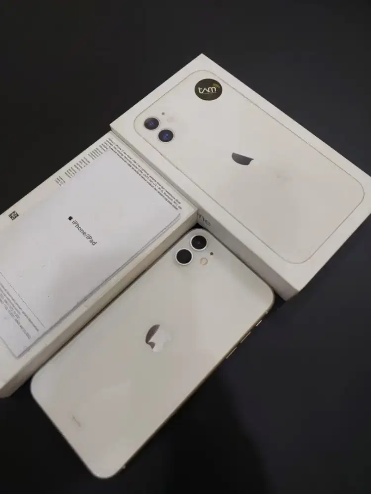 iPhone 11 64Gb Putih Fullset Mulus Resmi PA/A (TAM)