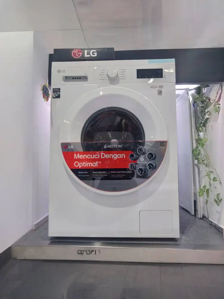 Mesin cuci LG 7kg front load