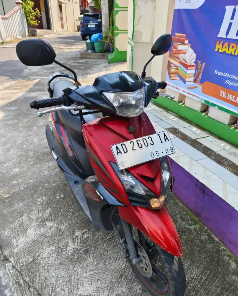 Mio gt warna merah