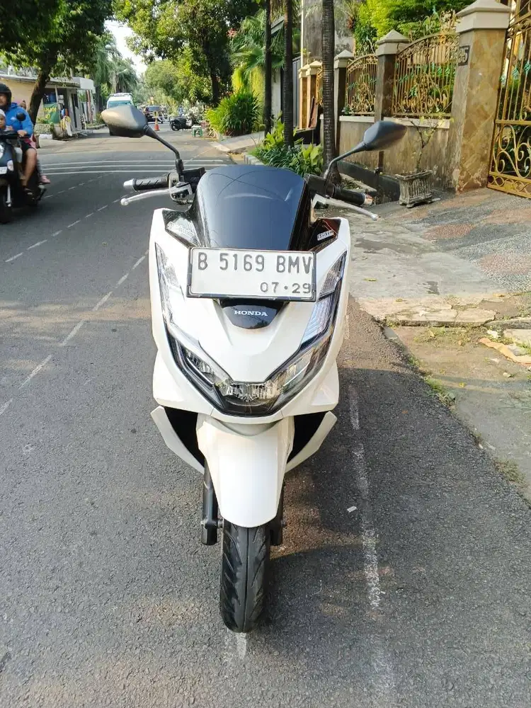 Pcx 160 ABS Matic 2024 LOW KM Putih Terawat Yuk Cek Unit Segera