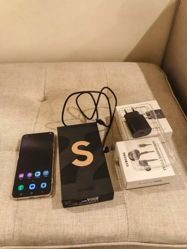 SAMSUNG GALAXY S22+ LIKE NEW