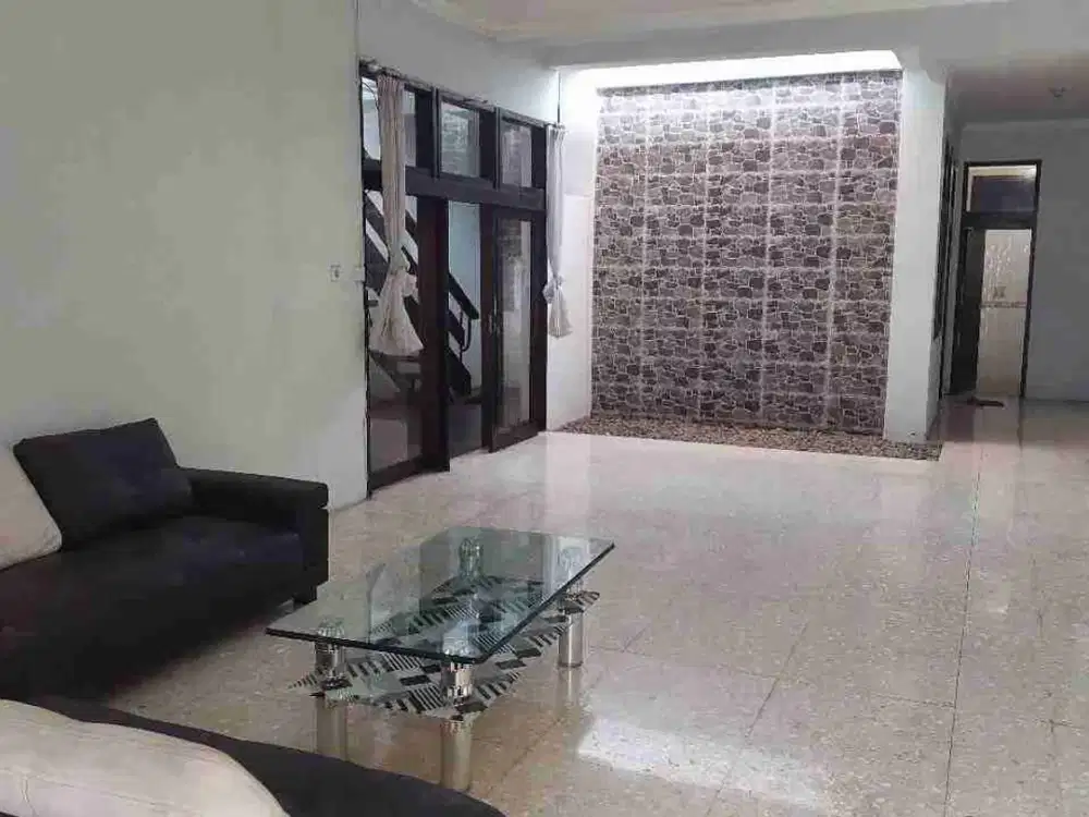 Rumah Luas Tengah Kota Di Talaga Bodas dkt Burangrang Malabar Buah Batu