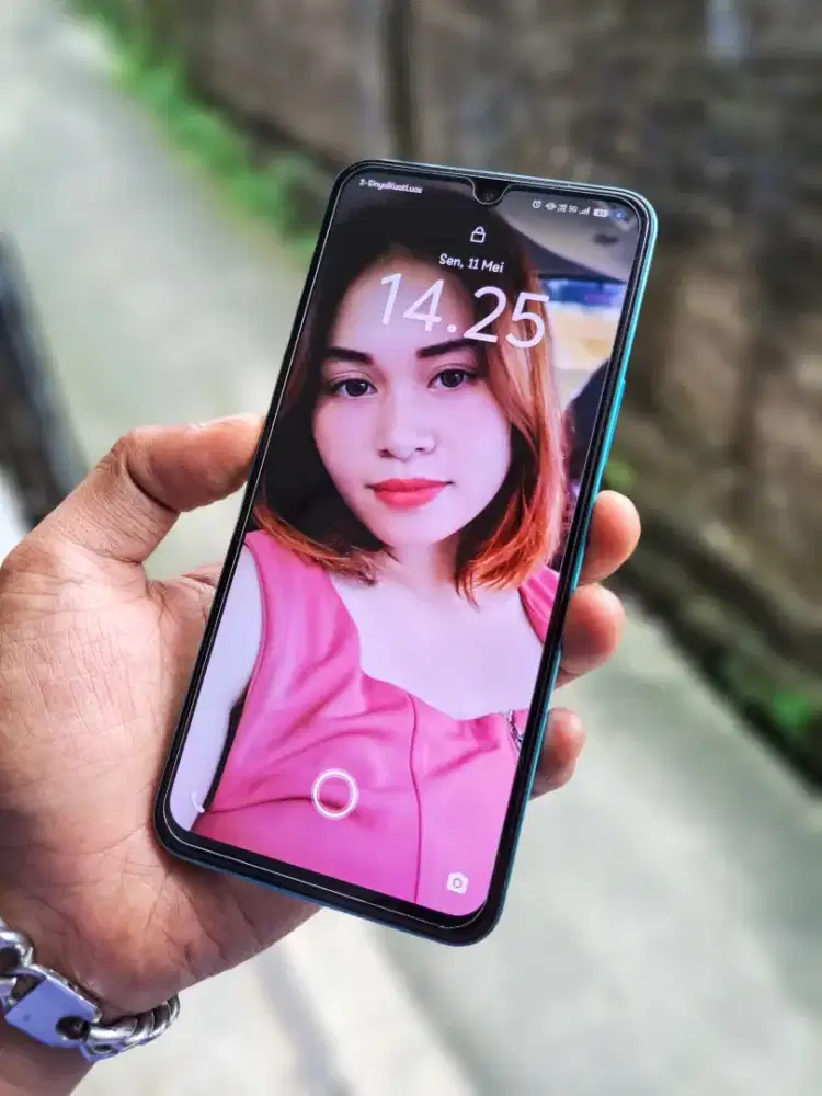 VIVO V25 5G (8/256)