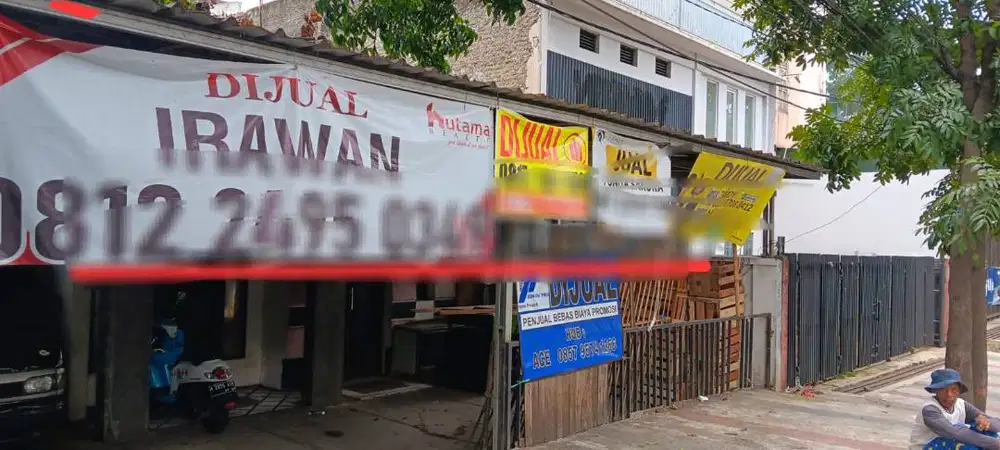 Rumah lama hitung tanah lokasi mainroad Antapani Bandung Kota