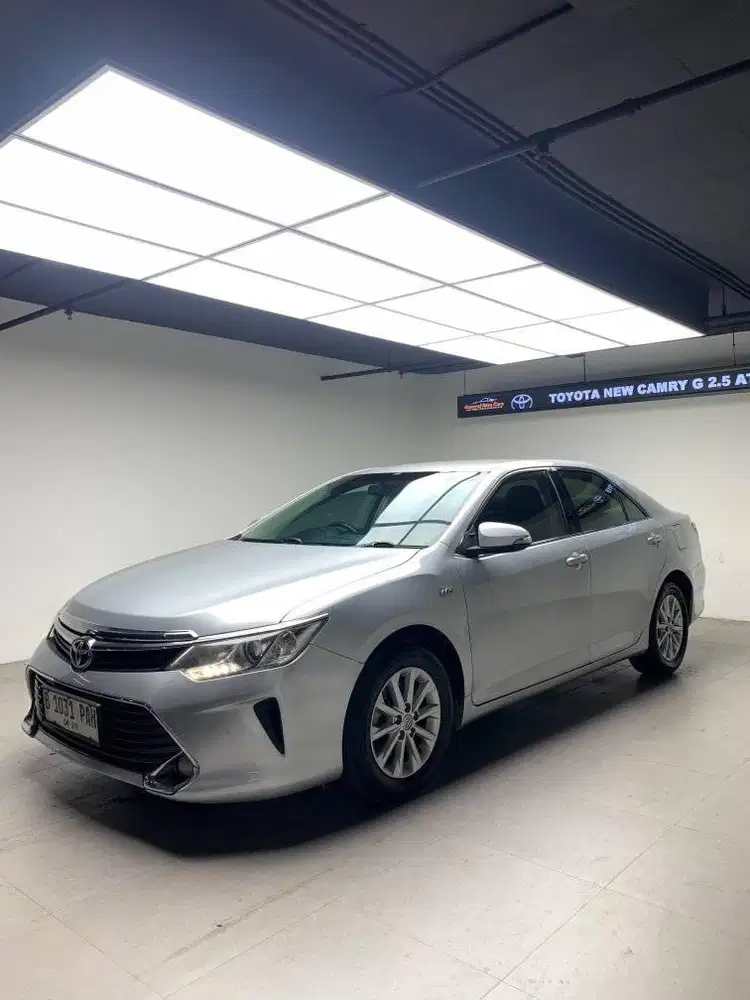 Toyota Camry G 2.5 AT 2015