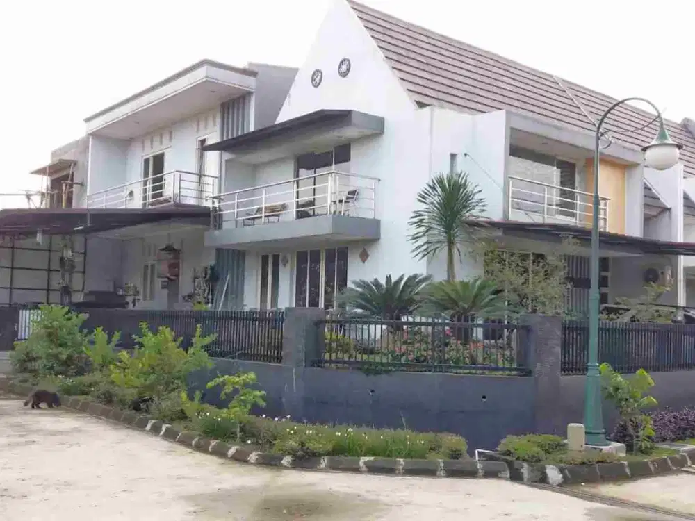 Rumah Posisi Hook Cluster Terdepan Rancamaya Golf Bogor