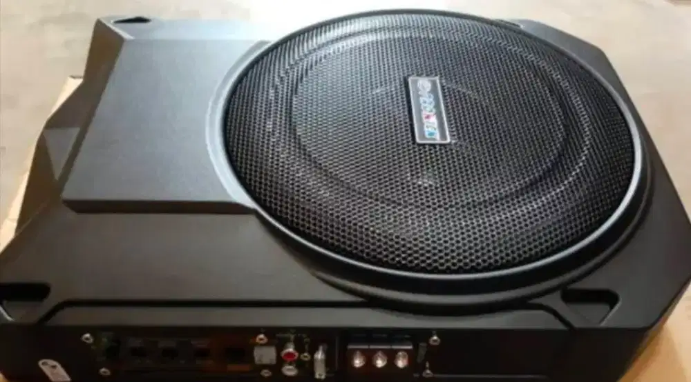 Audio sobwofer kolong