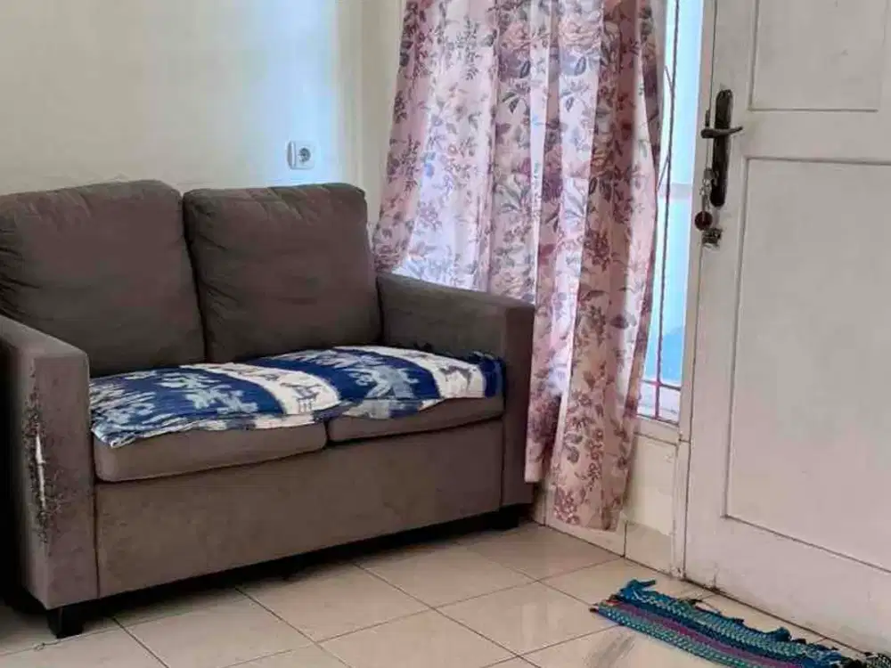 JUAL CEPAT! Rumah Nusaloka BSD LT 160 – Halaman Luas & Jalan Lebar