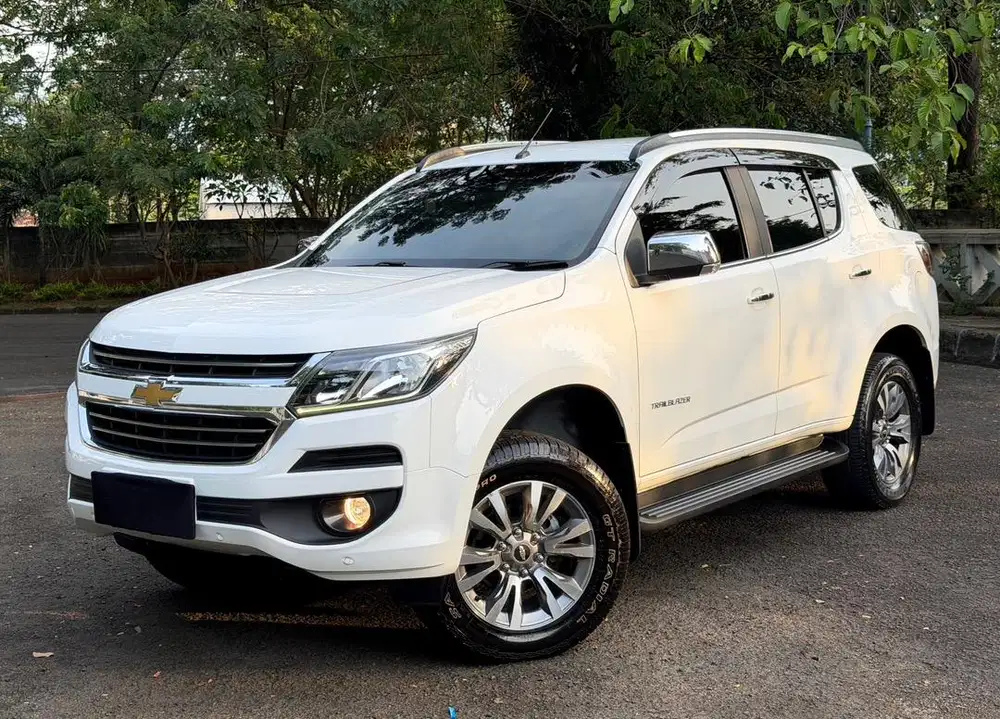 [KM 30 RB] Chevrolet Trailblazer LTZ Diesel 2017/2018 Antik Istimewa