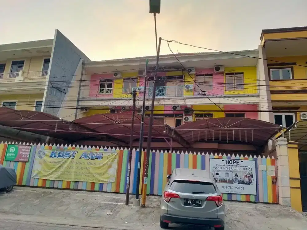 FOR SALE RUMAH KOST AKTIF BANYAK KAMAR STRATEGIS DI TENGGILIS SURABAYA KOTA MA 445