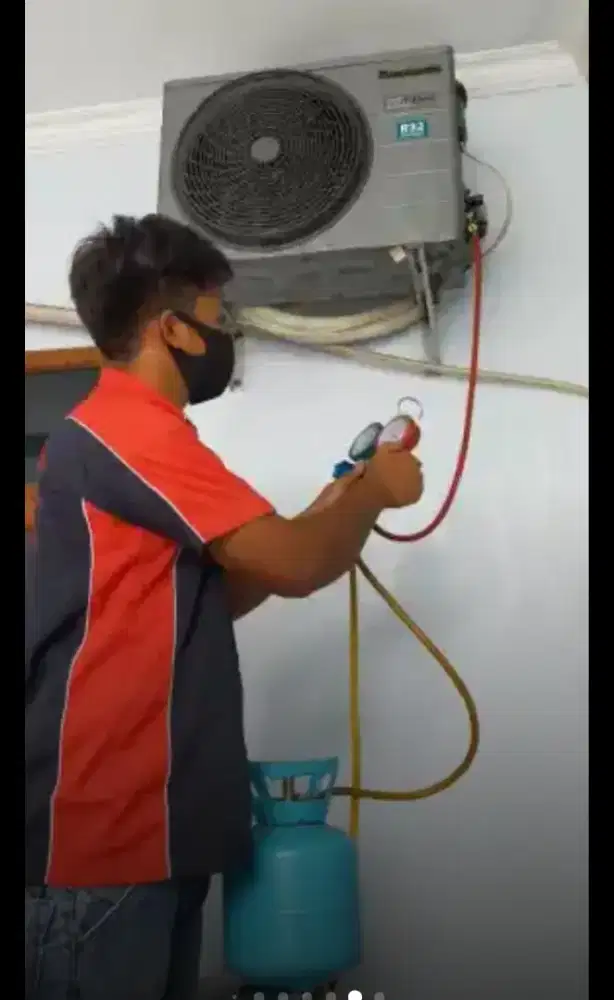 Jasa pasang AC tambah freon service kulkas bongkar pasang ac