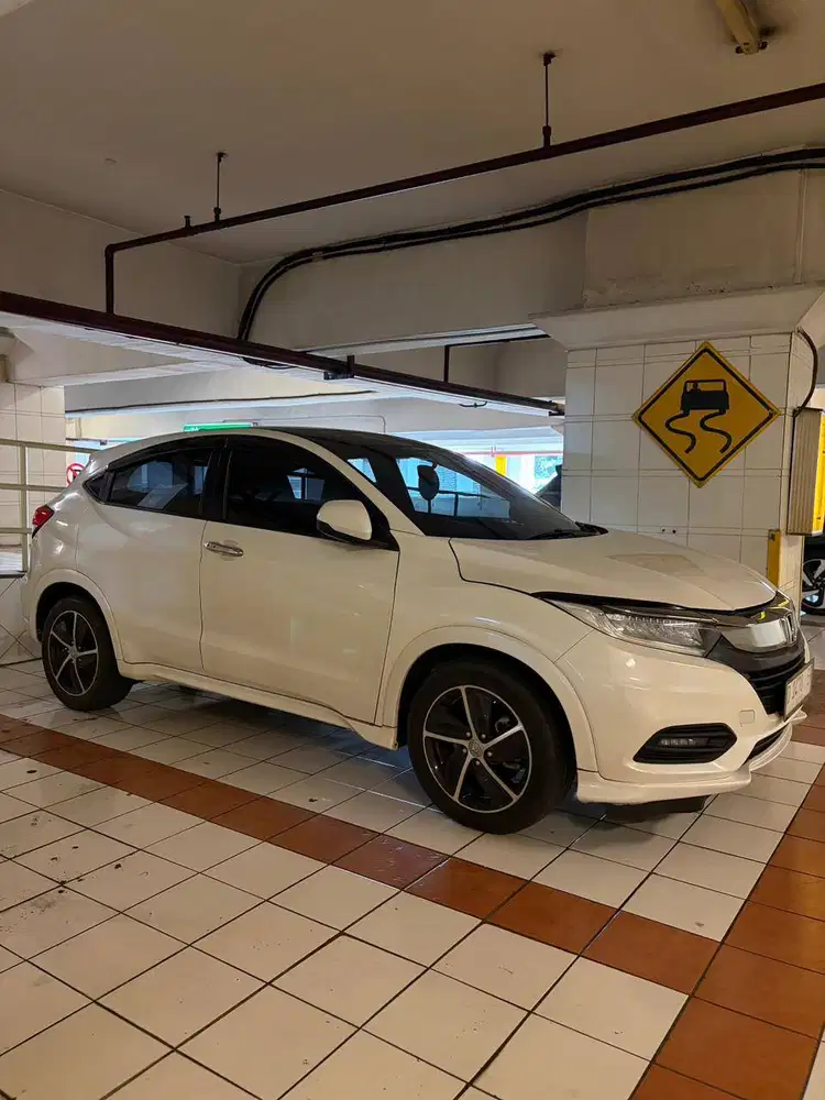Honda HRV Prestige Putih Mulus