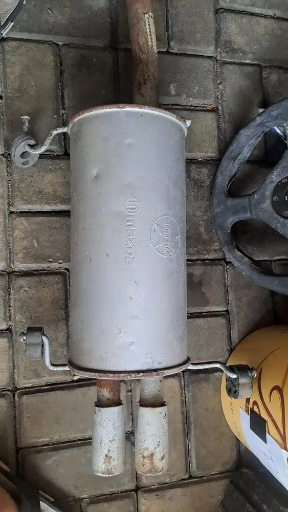 Kenalpot standar original MAZDA ASTINA