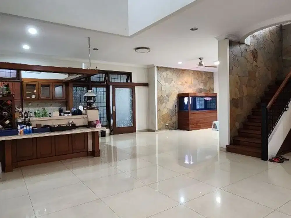 Rumah kualitas premium dengan design yg plong sirkulasi bagus di Puspita Loka - BSD City