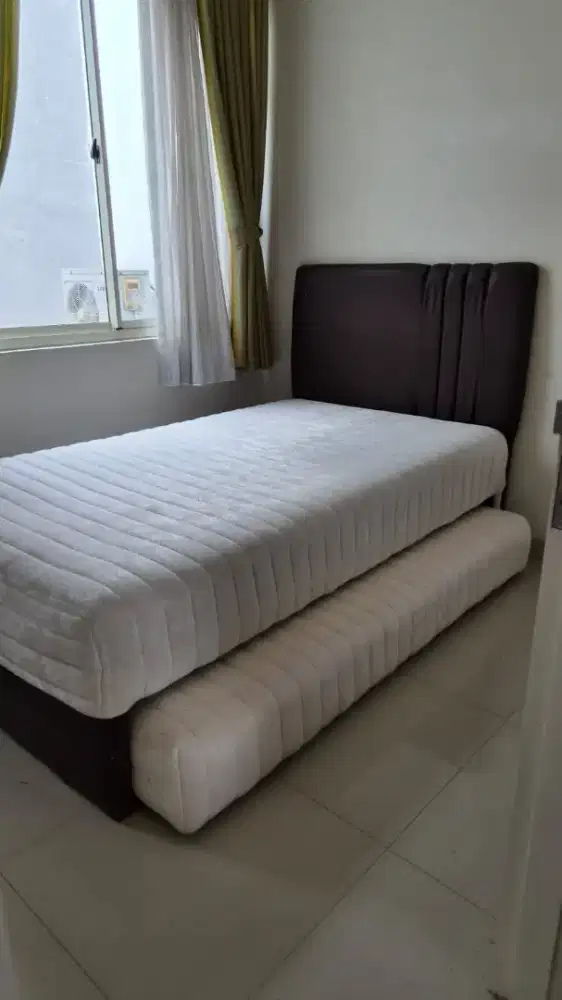 Dijual murah spring bed 2 susun