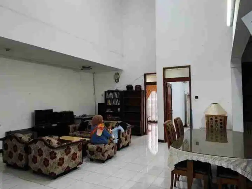 Jual Rumah Luas Tengah Kota Di Turangga dkt Buah Batu Tsm