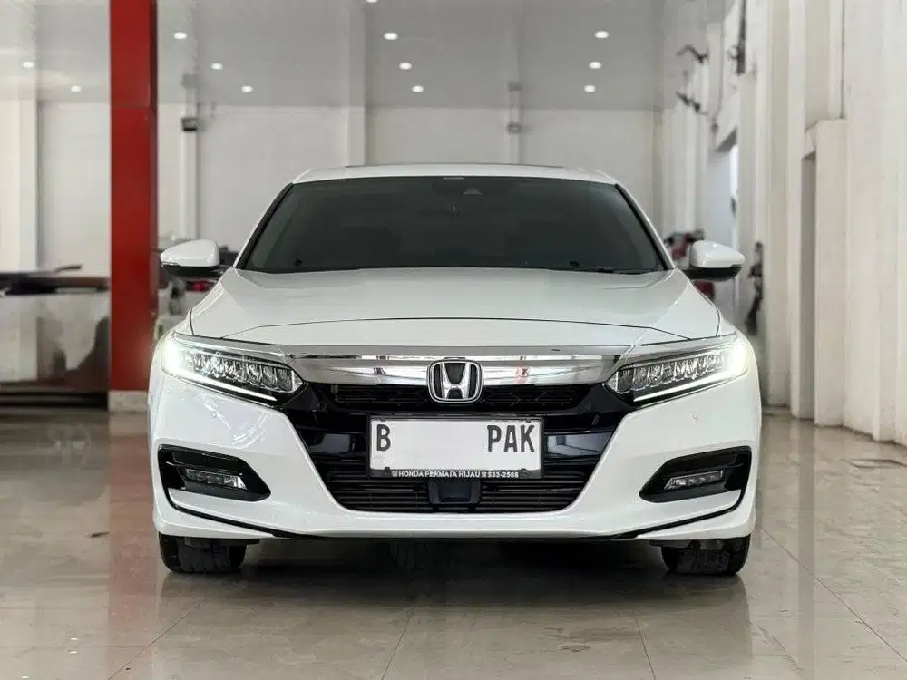 ( KM 16RB) MOBIL BERGARANSI..HONDA ACCORD EL TURBO CVT MATIC 2023
.