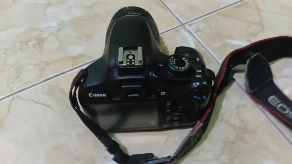 kamera canon lp1200d