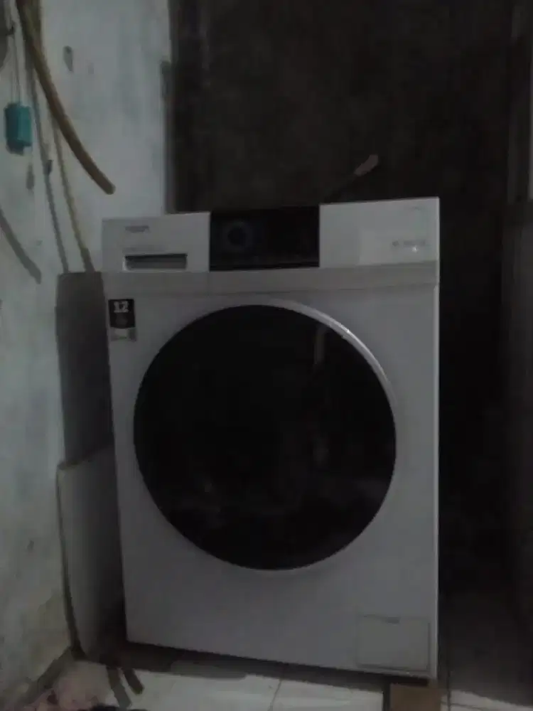 MESIN CUCI TYPE AQUA FQW-700829QD
