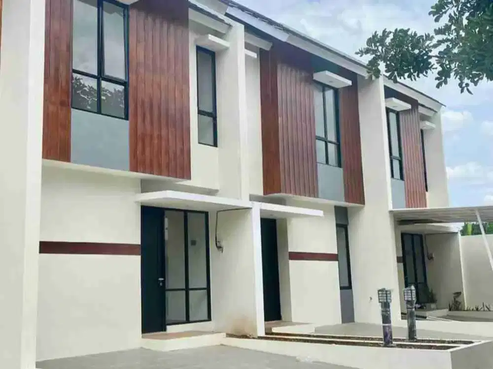 Dijual rumah 2 lantai dekal Mall Ciputra Cibubur siap huni hanya 1 M an
