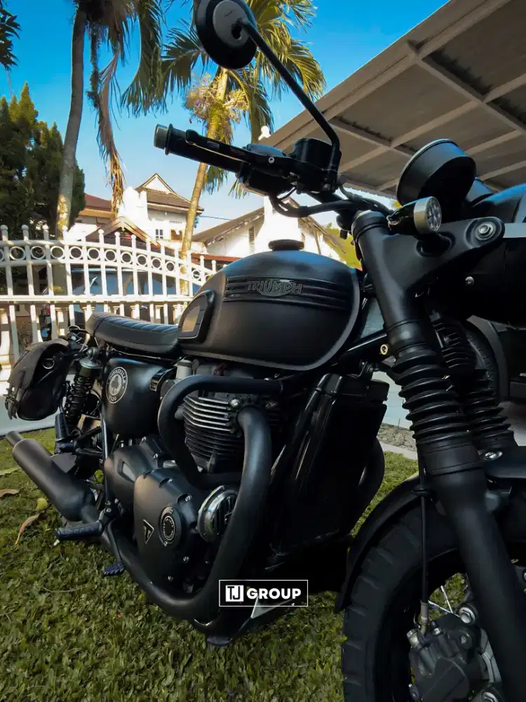 FOR SALE!! Triumph Bonneville T120 ACE Cafe Edition 2020