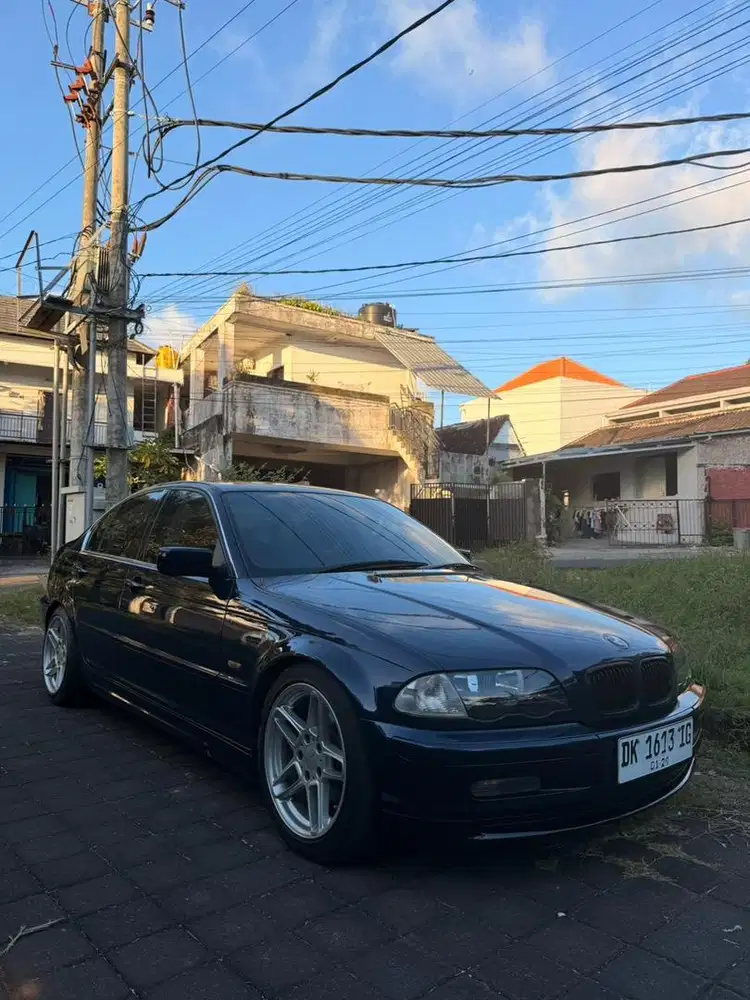 BMW E46 323i series 3