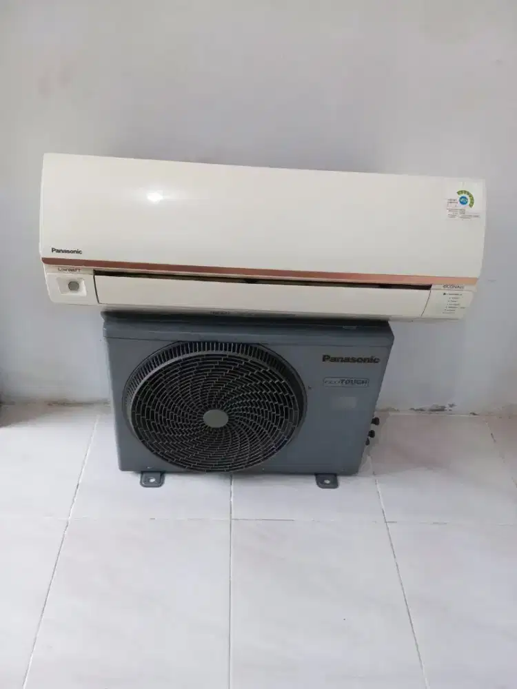 Ac panasonic 1/2 PK R 32 baik