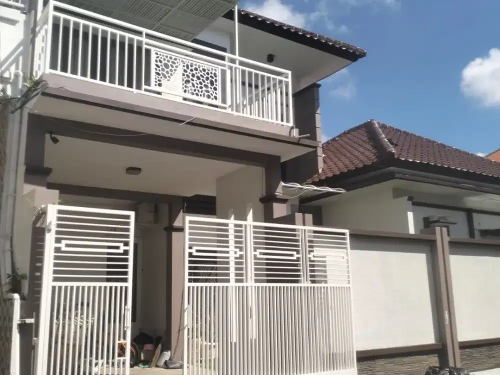 Rumah 2 Lantai Strategis di Tukad Jinah Renon Denpasar