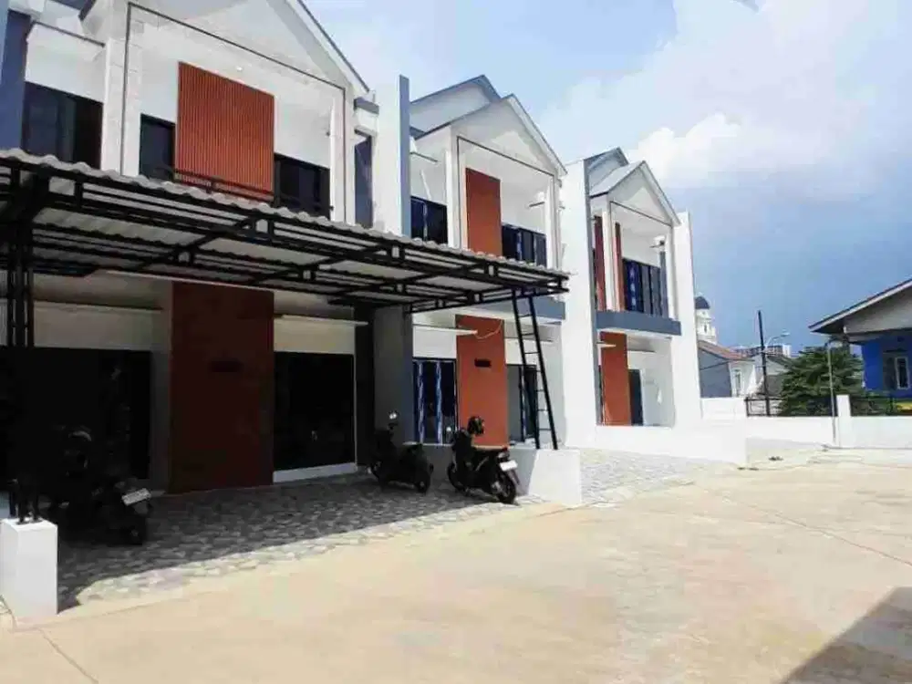 Townhouse siap huni Jakarta.Langsung pintu/exit Tol Setu Cipayung. Dekat Mabes Cilangkap, tol Bambu Apus