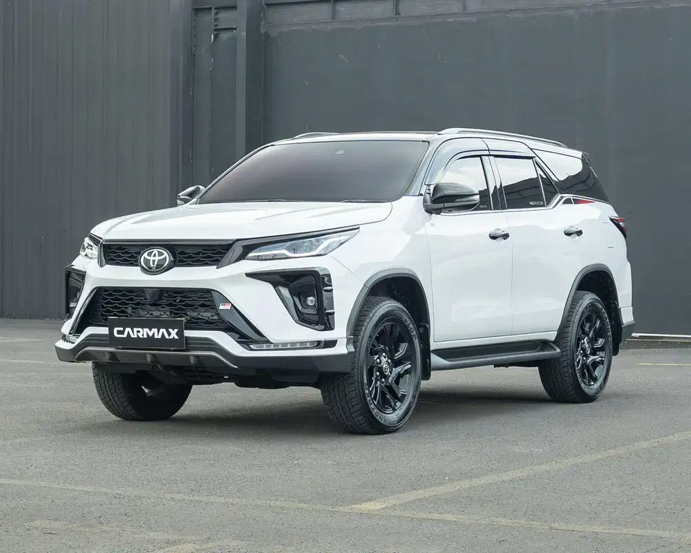TOYOTA FORTUNER GR SPORT AT 2.8 AT 2025