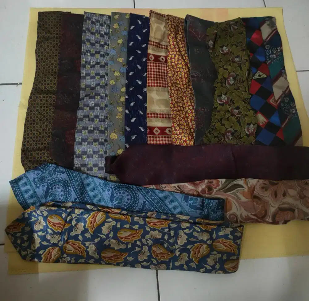Dasi pria borongan