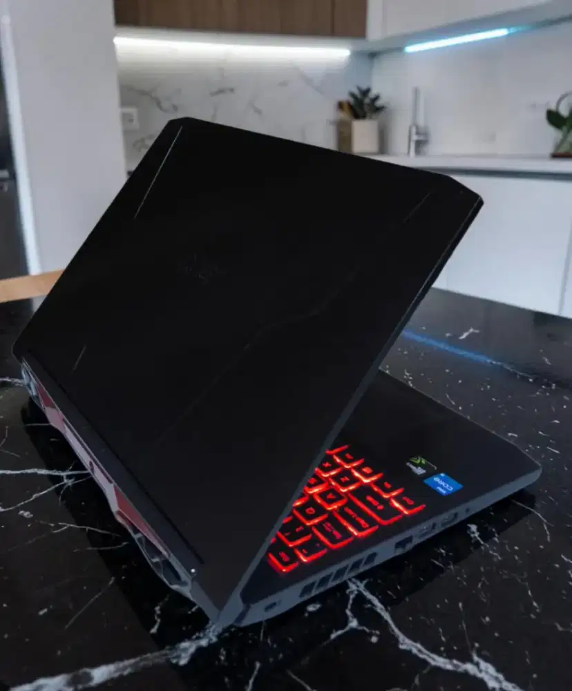 Laptop render Acer Nitro Core i5 Ram 16/512gb Ssd Dual Vga Nvidia COD