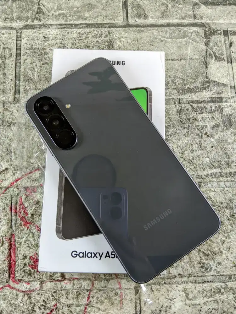 Samsung galaxy A56 5G ram 8/256GB lengkap normal mulus tanpa minus