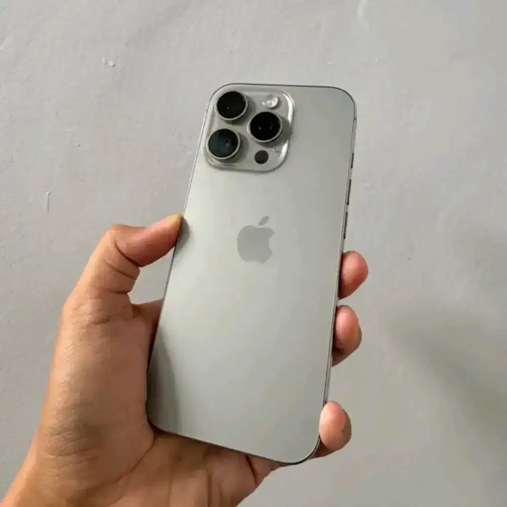 Jual iPhone 16 pro max Natural titanium