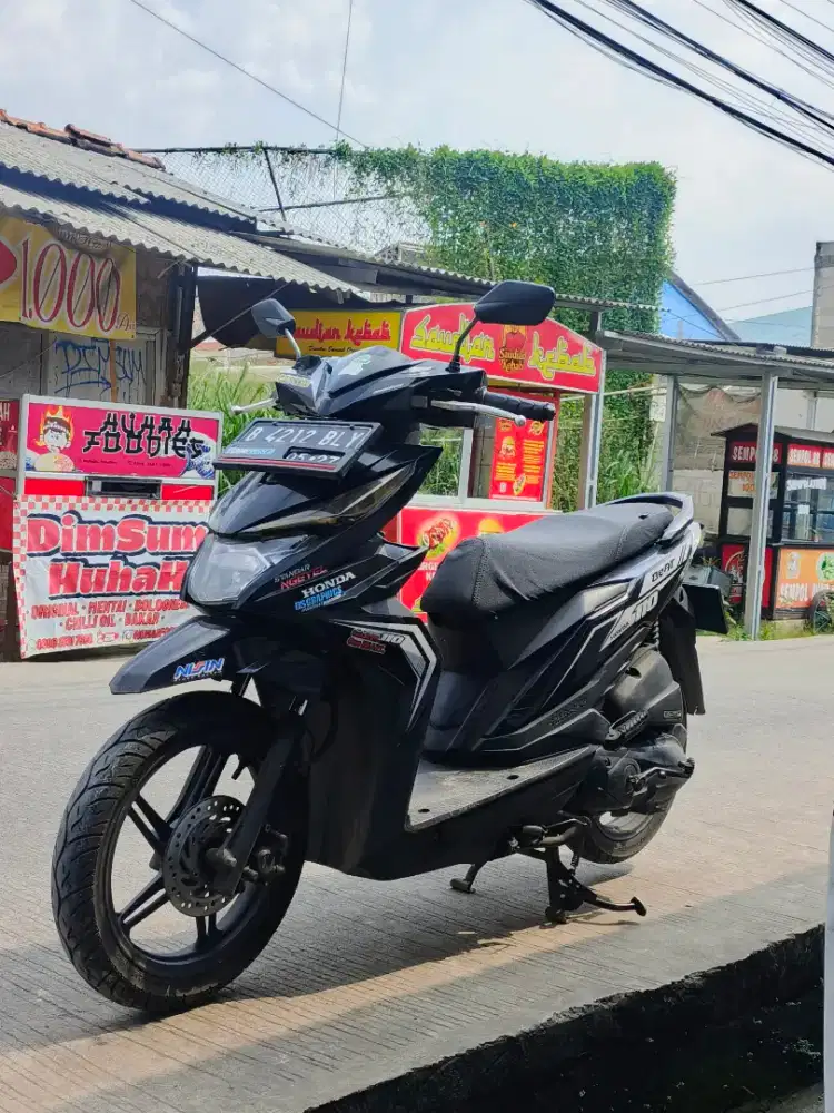 Honda Beat fi 2017 warna hitam