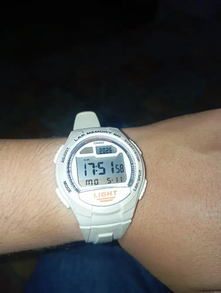 Casio W 734 white