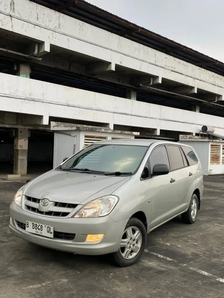 Toyota Kijang Innova 2006