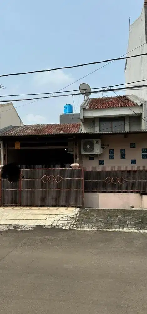 Rumah Gading Serpong Siap Huni Harga Bagus Lokasi Bagus Dekat BSD.