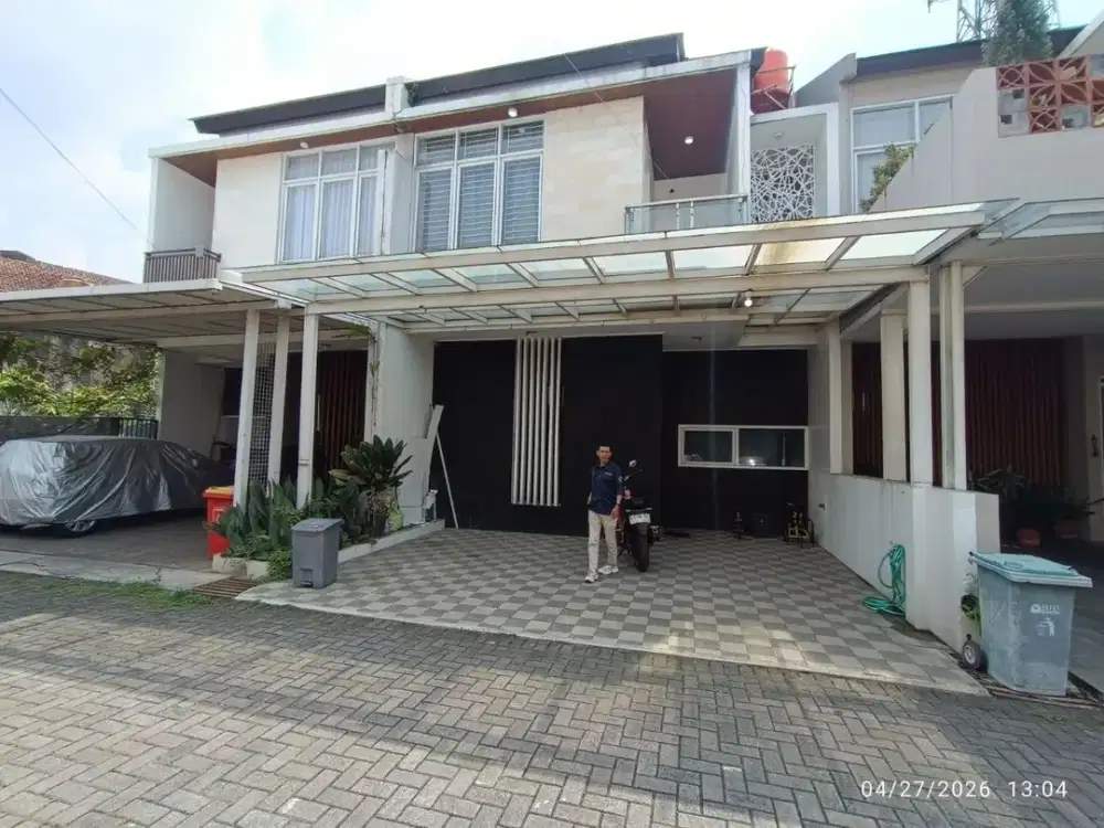 rumah 2 lantai siap huni dalam cluster turangga buah batu bandung