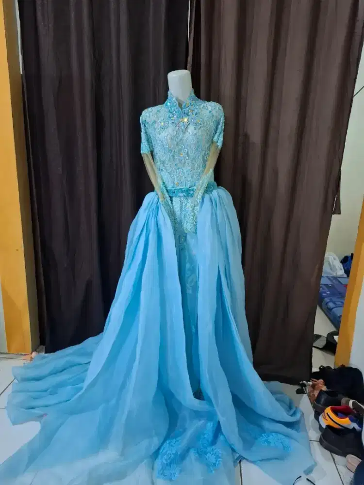 Preloved gaun pengantin