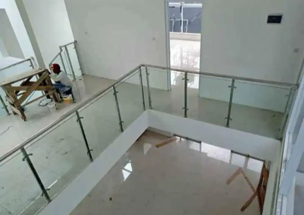 Reling tangga balkon stenlies kaca stell