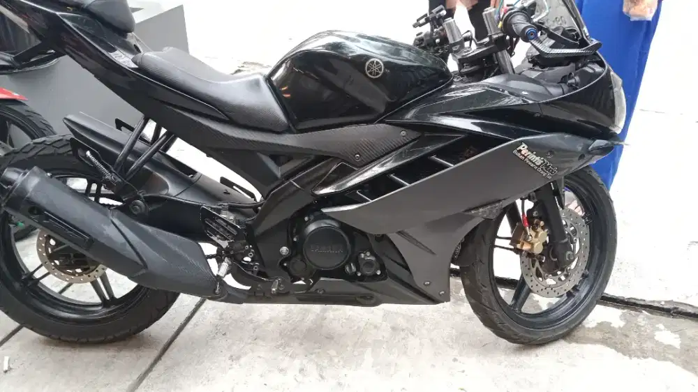 R15 v2 yamaha bekas