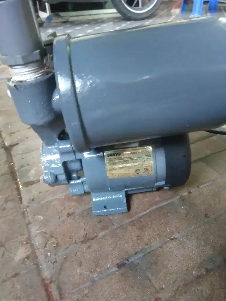 Pompa air sanyo