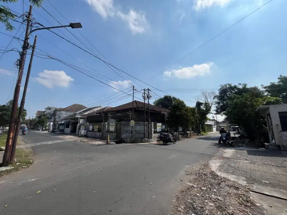 Tanah Pojok Hooq Bunga Bunga Suhat Lebar 15m Dekat Kampus UB