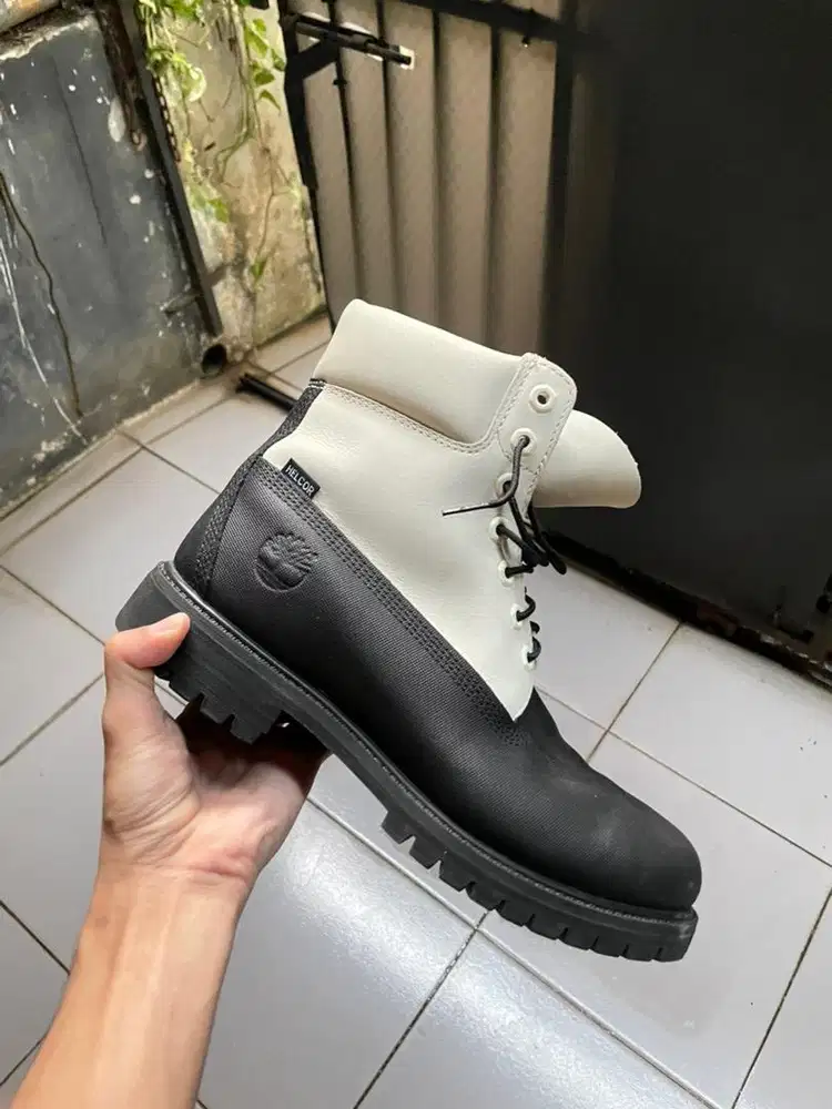 Timberland Black Helcor Leather White (Size 41/42)