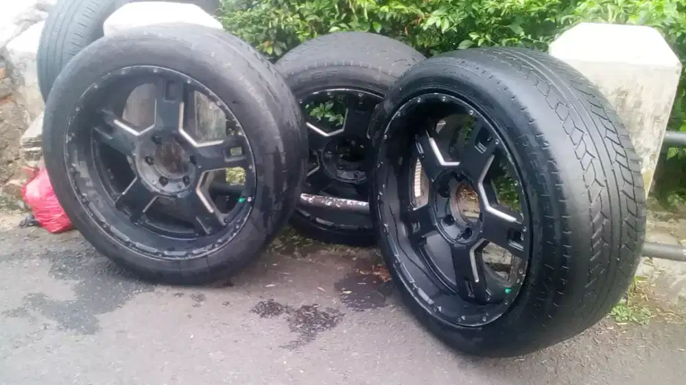 Velg Ring 20 lubang 6 4unit + ban
